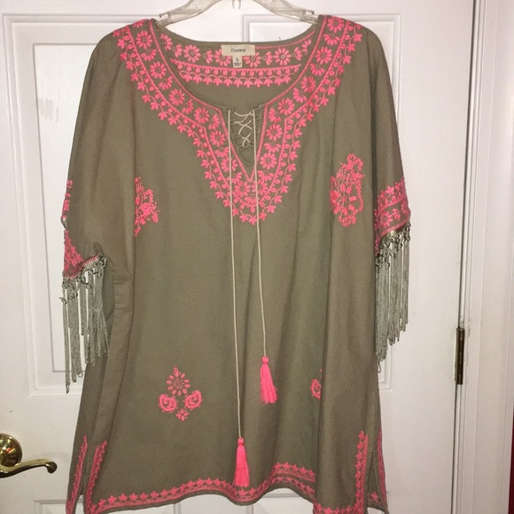 Freeway Tops - Embroidered with fringe tunic shirt